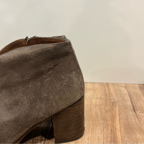 Frye Nora Zip Ankle Heeled Booties - Picture 13 of 14